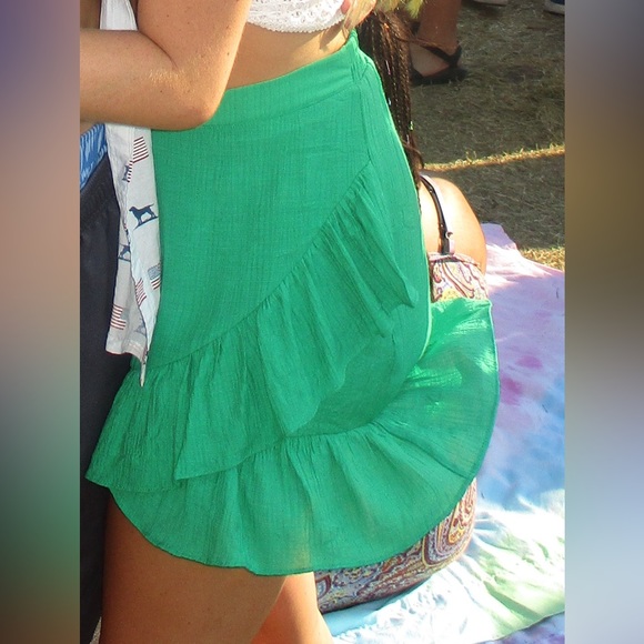 Blush Dresses & Skirts - Green Boutique Skirt